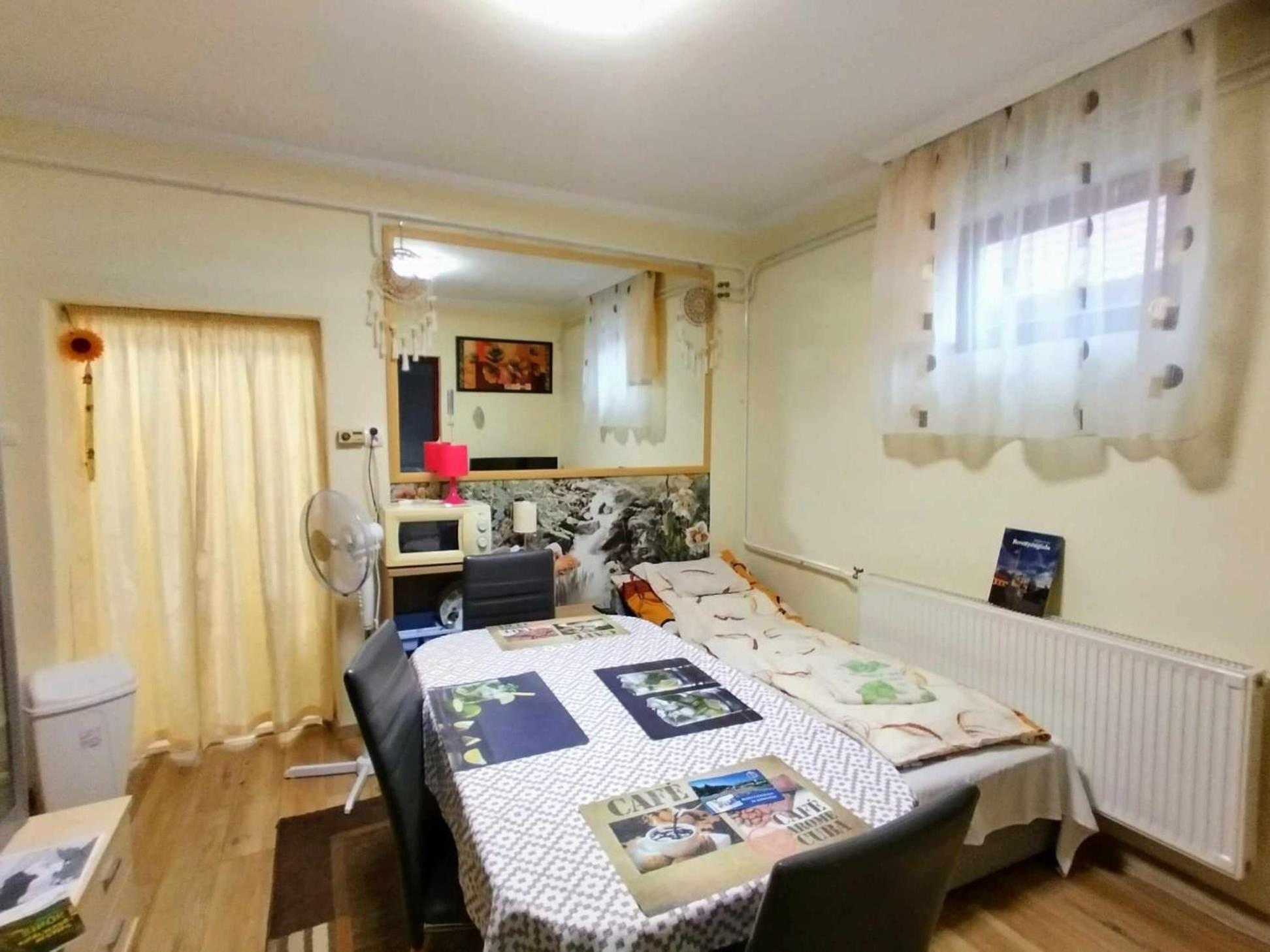 Bundik Vendeghaz Daire Berettyóújfalu Dış mekan fotoğraf