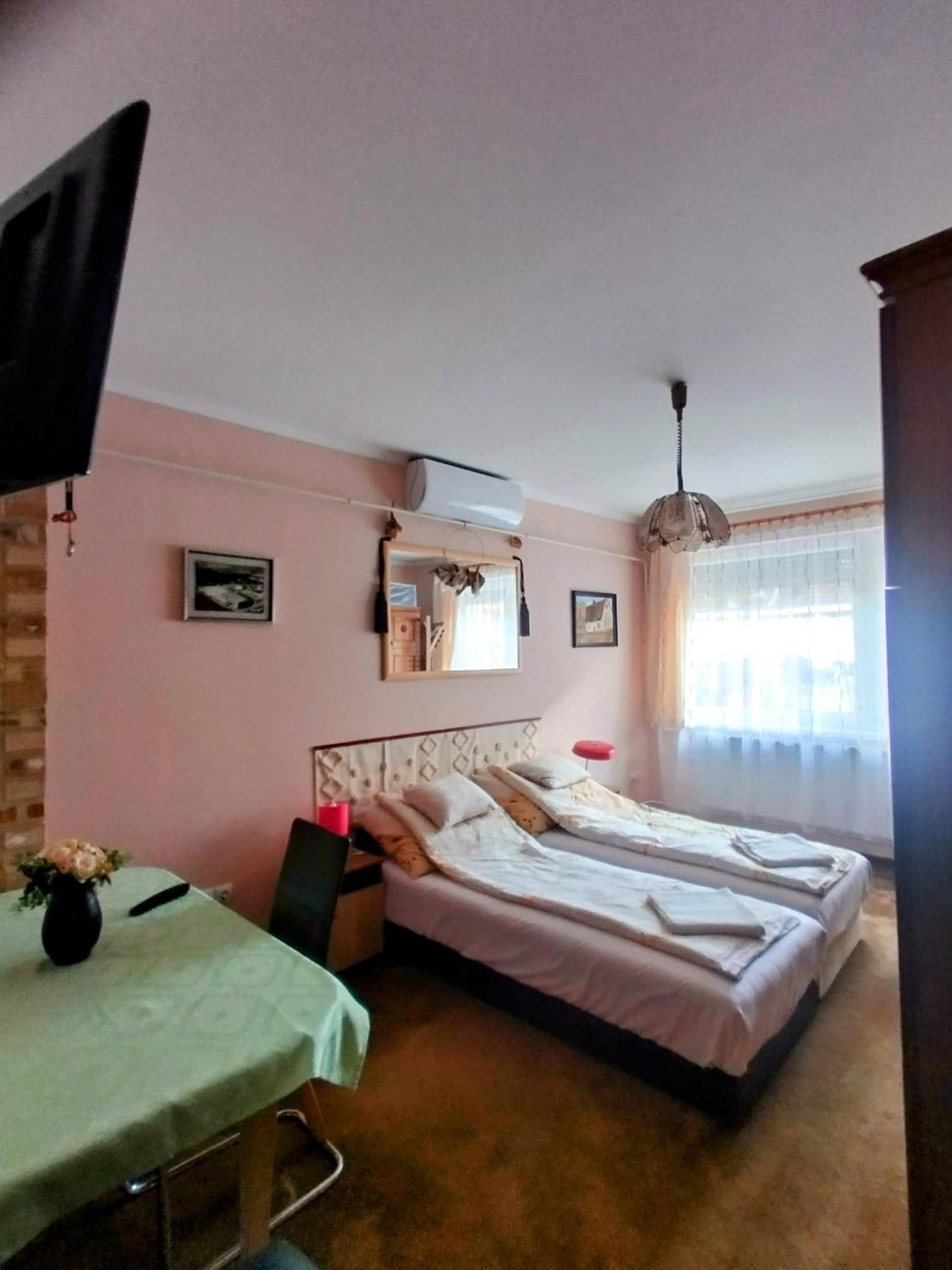 Bundik Vendeghaz Daire Berettyóújfalu Dış mekan fotoğraf